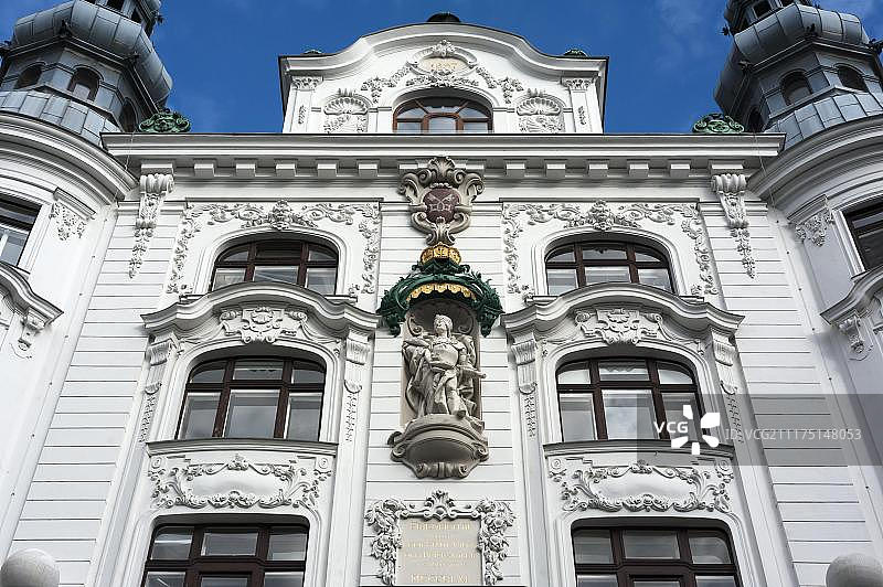 前百货商店Orendi，建于1897年在新维也纳文艺复兴和新巴洛克风格，雕像的皇帝弗雷德里克三世。欧洲，奥地利，维也纳图片素材