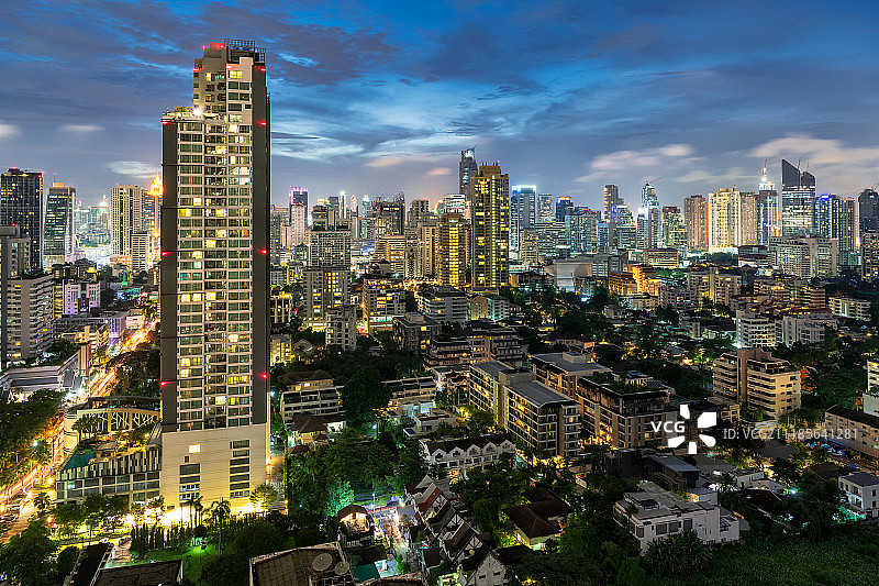 曼谷城市风光夜景高视角图片素材