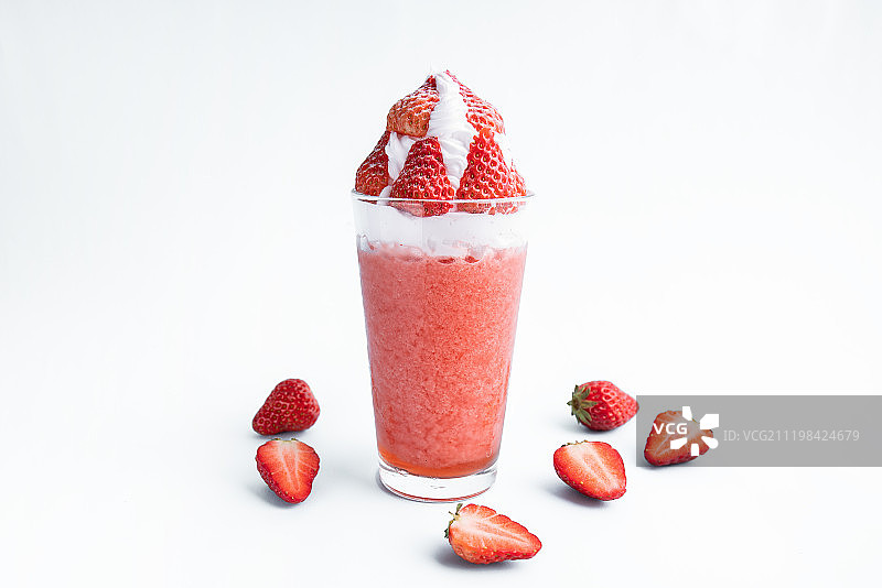 夏日草莓冰沙饮料图片素材