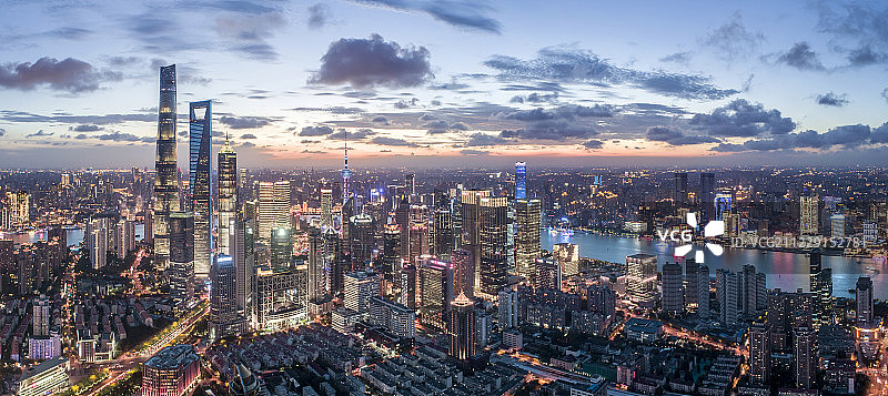 上海 浦东 陆家嘴 商务区现代建筑群 航拍 全景图片素材