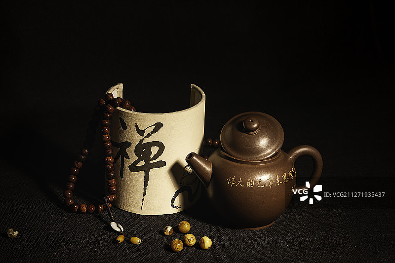 中国传统紫砂壶图片素材