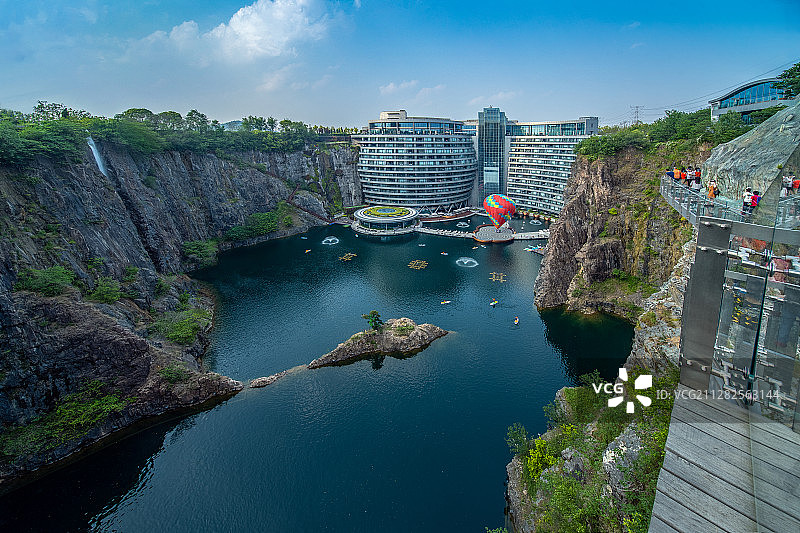 上海城市景观世茂深坑洲际酒店图片素材