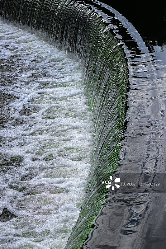 阿拉伯联合酋长国阿布扎比喷泉的特写图片素材