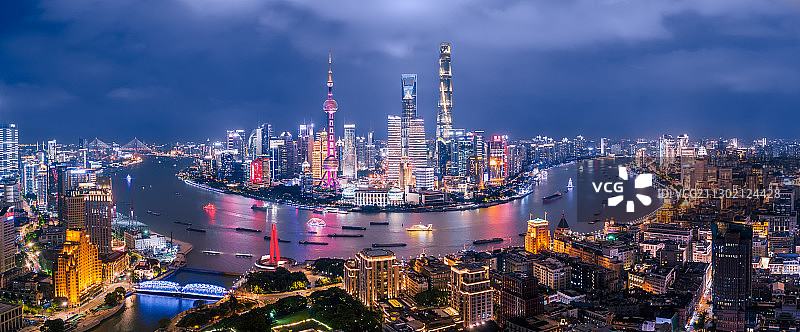 上海陆家嘴天际线夜景城市风光航拍图片素材