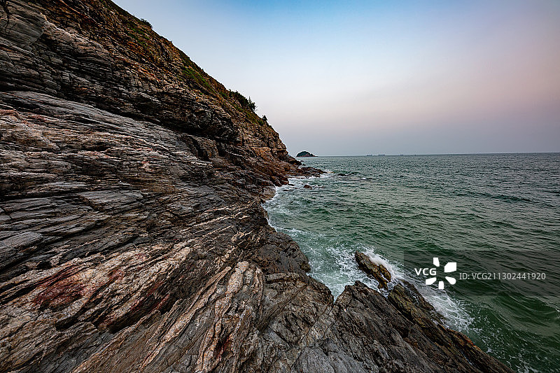 岩石海岸的黄昏图片素材