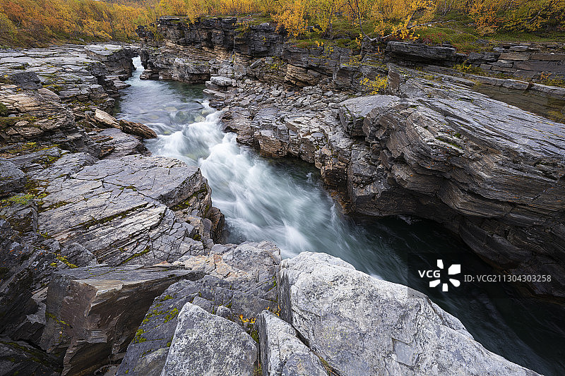 Abiskojohka河峡谷，Abisko国家公园，Norrbotten，拉普兰，瑞典图片素材