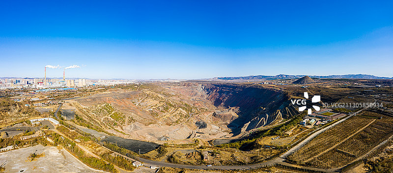 阜新海州露天矿—曾经亚洲最大的露天煤矿，如今煤炭资源已枯竭图片素材