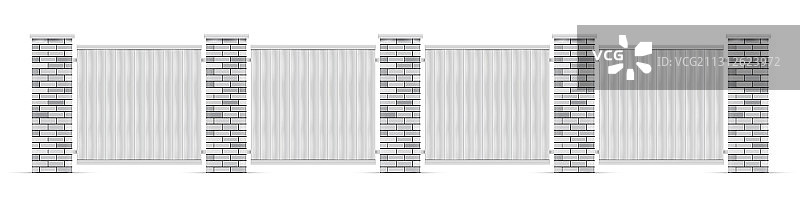 白色的砖杆篱笆与白色的木板图片素材