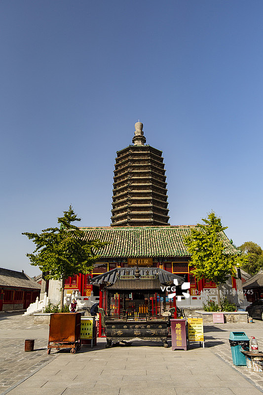 北京西城天宁寺接引殿与天宁寺塔图片素材