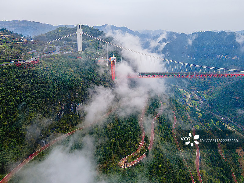 航拍包茂高速湘西段超级工程矮寨大桥图片素材