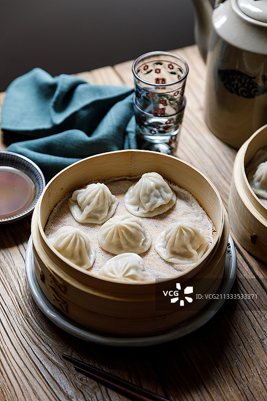 中式传统美食小吃小笼包图片素材