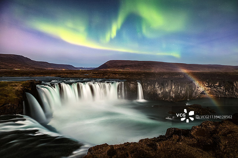 冰岛极光瀑布彩虹图片素材