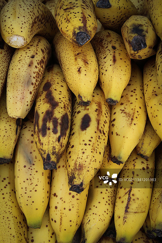 在墨西哥墨西哥城的市场摊位上出售的香蕉的全框拍摄图片素材