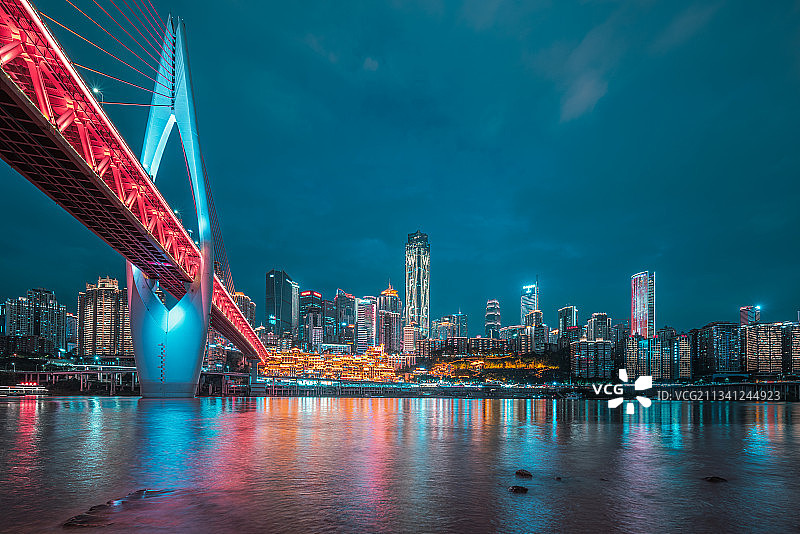 重庆城市天际线夜景千厮门大桥图片素材