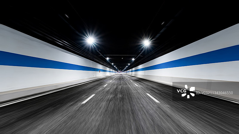 动态公路隧道沥青地面运动特写镜头图片素材