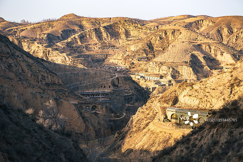 陕北黄土高原，村落，窑洞，苍凉图片素材