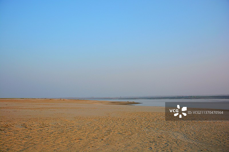 汉江边上的沙滩图片素材