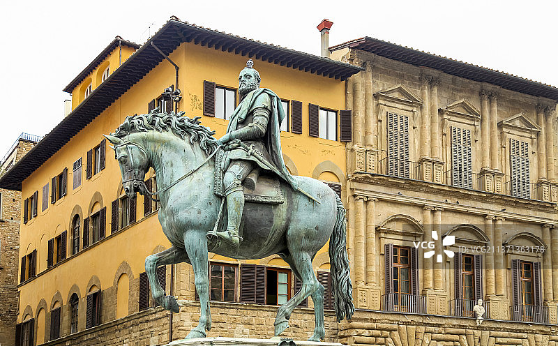 意大利佛罗伦萨市政广场科西莫·美第奇骑马纪念碑图片素材