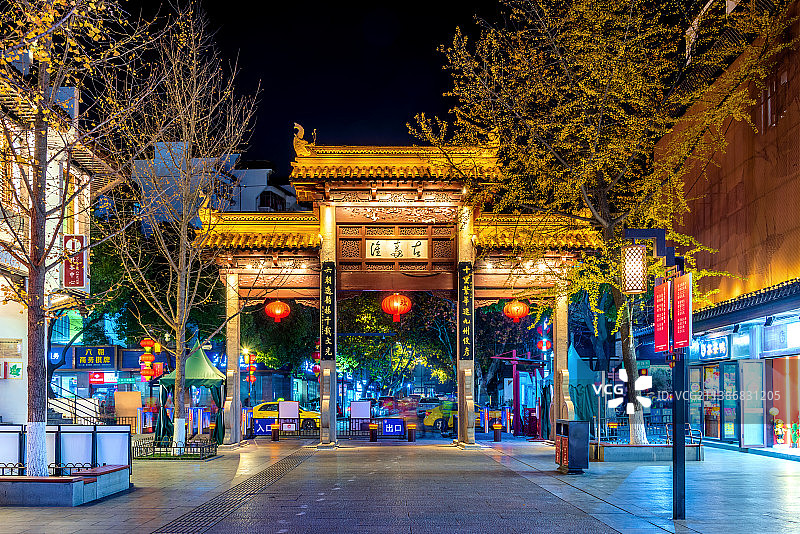 中国江苏南京夫子庙商业街夜景图片素材