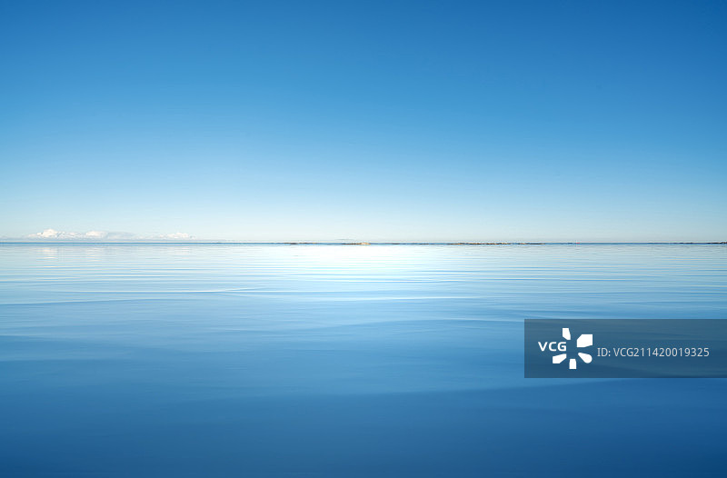 海南三亚户外湖面天空背景图片素材