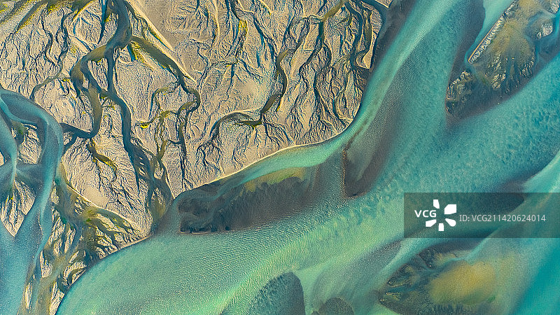 航拍雅鲁藏布江 原生态河流 湿地图片素材