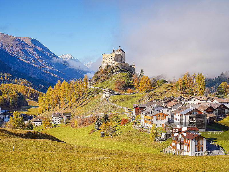 瑞士秋日 | 施库尔-塔拉斯普小镇风光图片素材