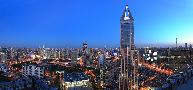 鸟瞰上海城市风貌图片素材
