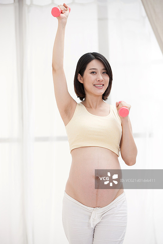 孕妇做运动图片素材