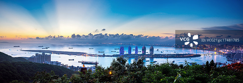 海南三亚湾夜景图片素材