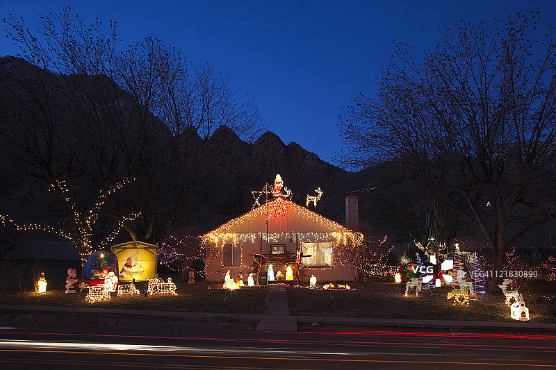 圣诞装饰屋，斯普林代尔，美国犹他州图片素材