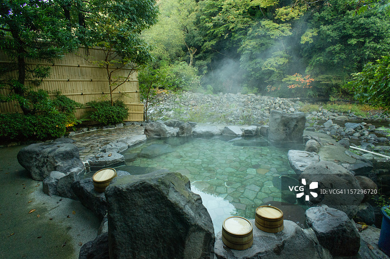 日本箱根天然温泉浴图片素材