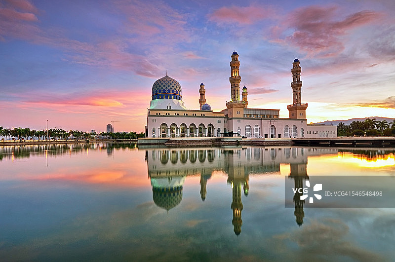 马来西亚沙巴州婆罗洲浮动清真寺图片素材