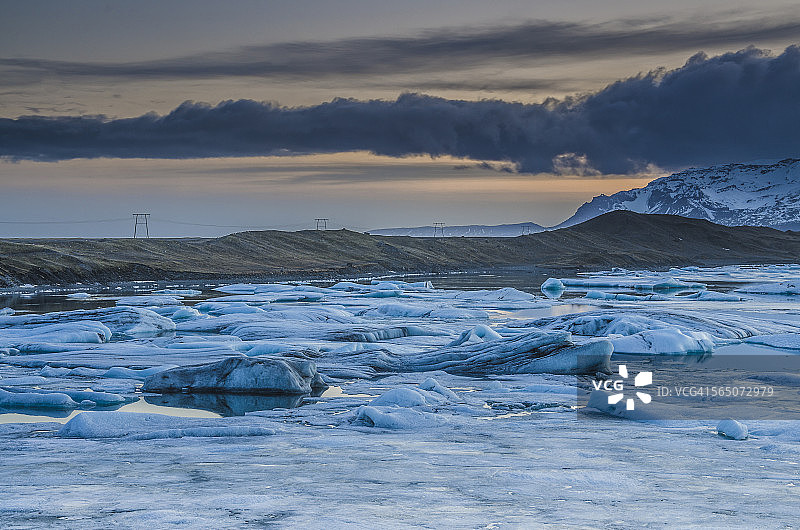 Jokulsarlon冰川泻湖的日落图片素材