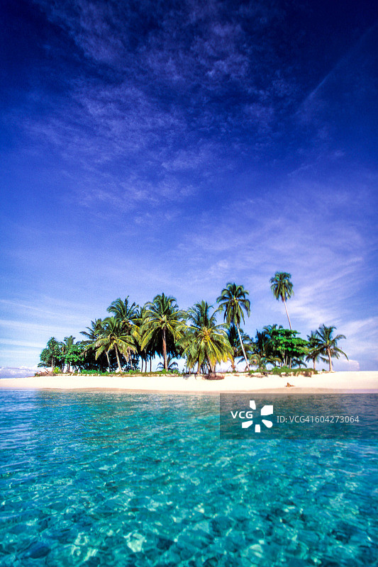 明打威群岛中的一个岛屿图片素材