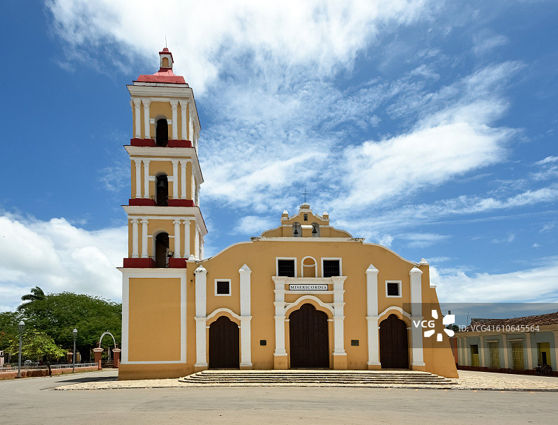 古巴雷麦黛丝的圣胡安包蒂斯塔教堂正面图片素材