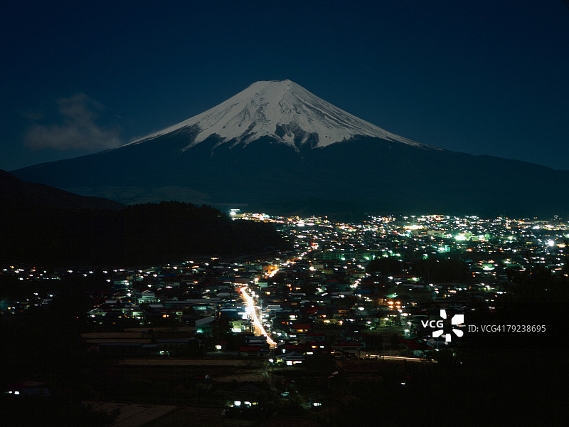 富士山的夜景图片素材