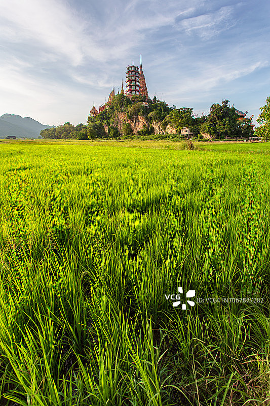 泰国北碧府的Wat Tham Suea图片素材