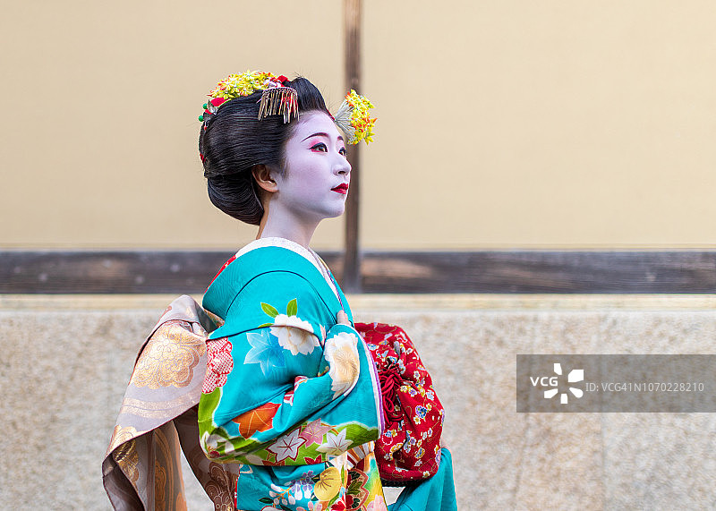 舞妓学徒艺妓在京都园图片素材