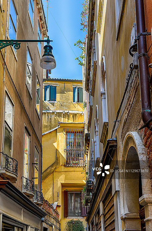 建筑正面靠近圣马克广场-威尼斯，意大利图片素材