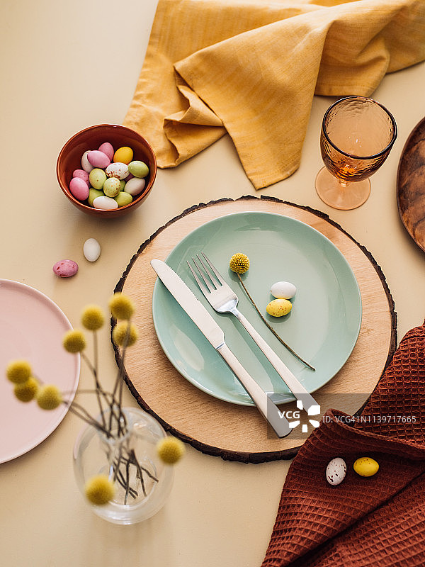 复活节餐桌餐具餐具复活节彩蛋图片素材