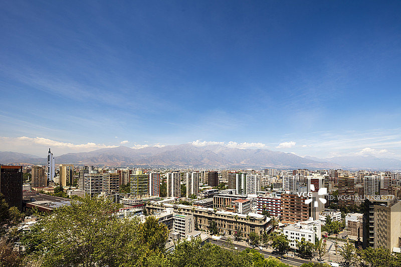 2018年，在智利圣地亚哥，从Cerro Santa Lucia看到的San Isidro区图片素材