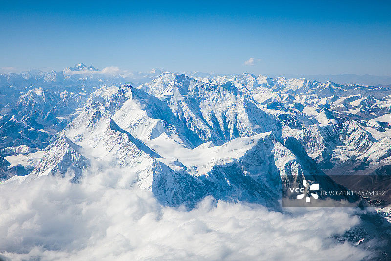 鸟瞰图珠穆朗玛峰，喜马拉雅山脉，尼泊尔图片素材