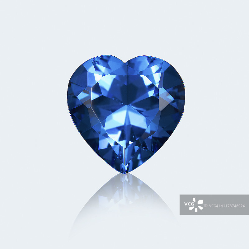 心脏切蓝宝石图片素材