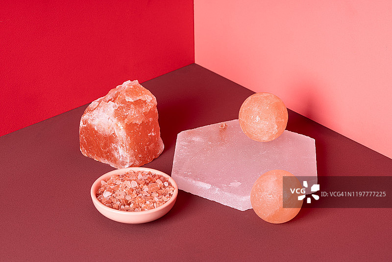 喜马拉雅盐的各种形状图片素材