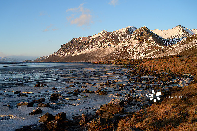 冰岛东南部的斯托克尼斯冬季景观图片素材