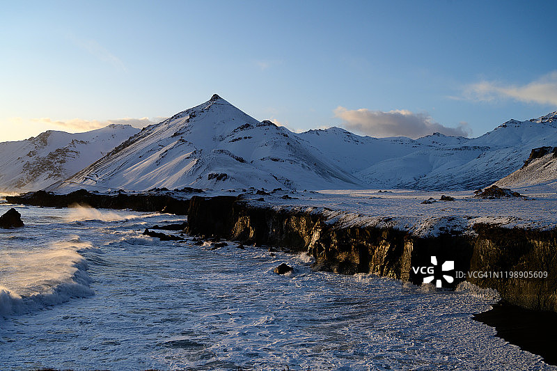 奥斯图洪阿尔夫塔峡湾的德沃塔海滩，冰岛东南部图片素材