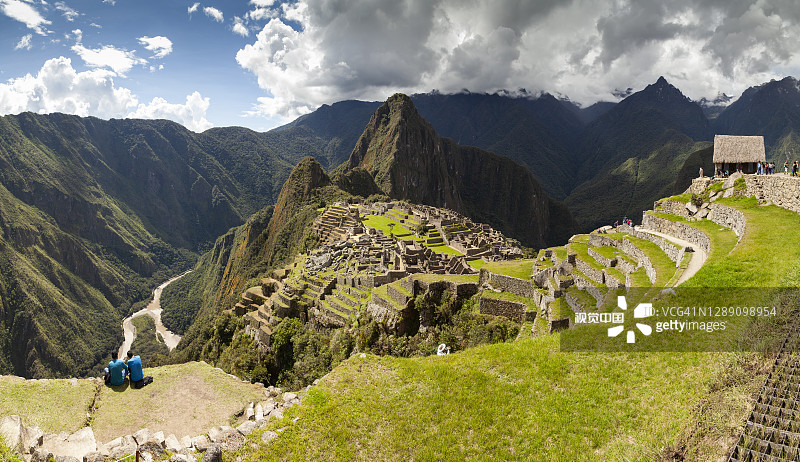 秘鲁马丘比丘的印加古城全景图片素材
