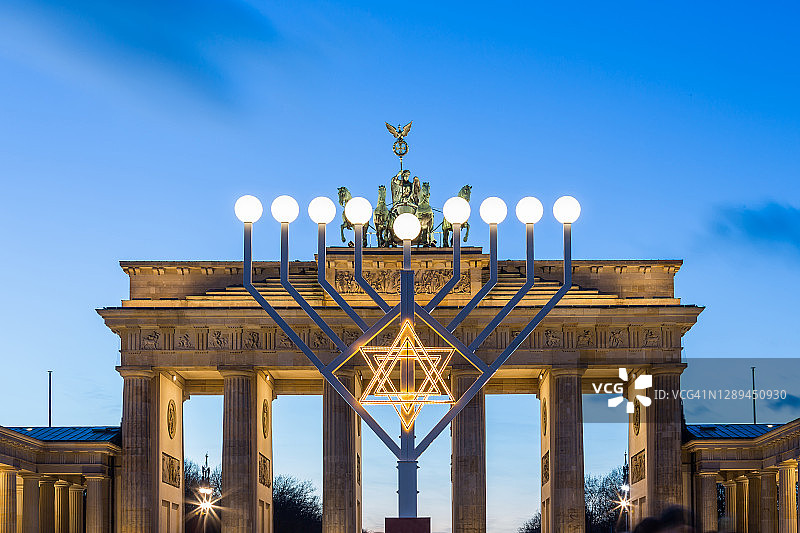 勃兰登堡门的光明卡灯(德国柏林)图片素材