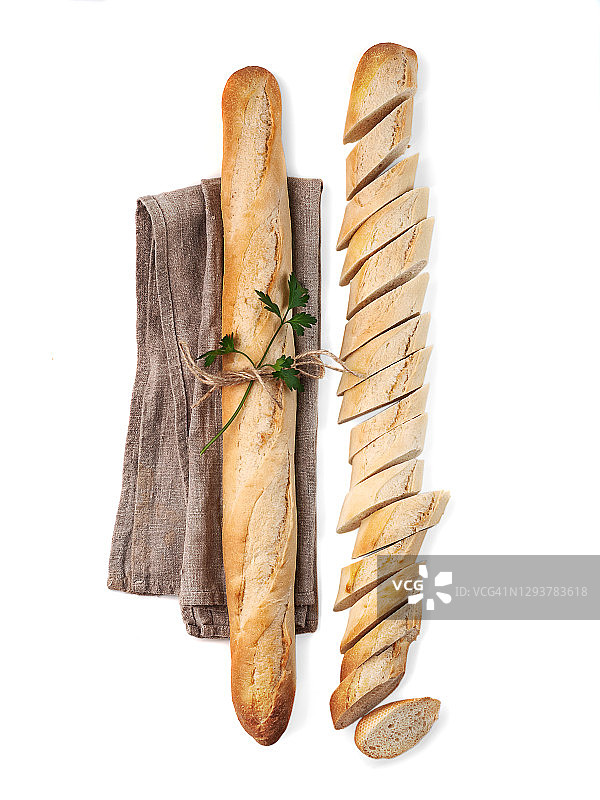 食物摄影切片面包，法国面包顶视图在白色背景孤立的近距离图片素材