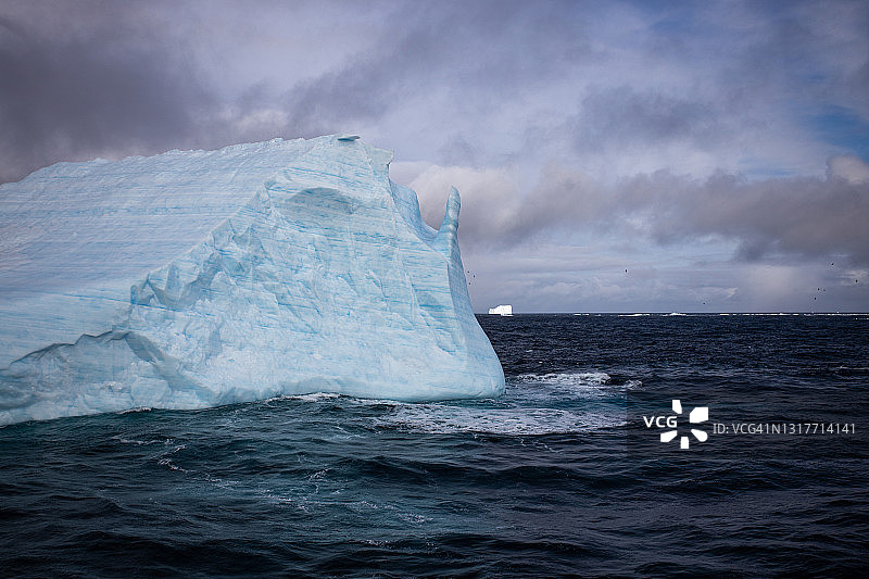 在南极的冰山图片素材